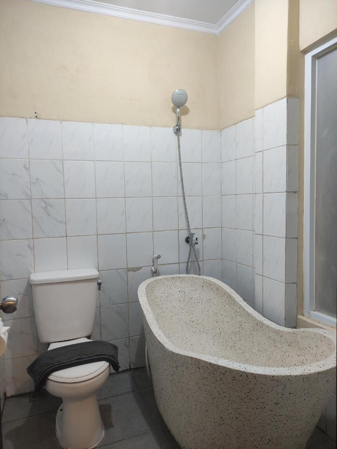 Hotel Guci Kencana Jaya Tuwel Exterior foto